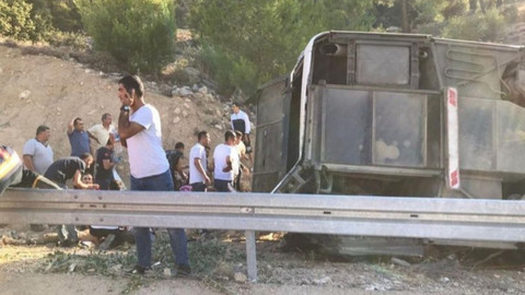 Mersin’de askerleri taşıyan otobüs devrildi: 4 şehit