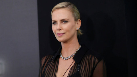 Charlize Theron oyunculuğa ara veriyor