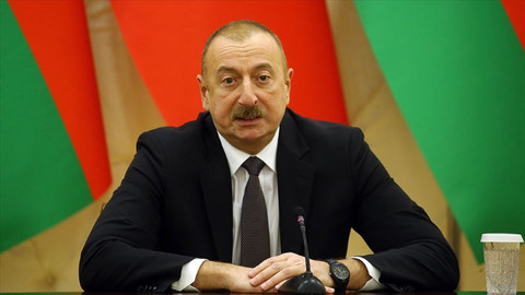 Aliyev duyurdu! Hudaferin Köprüsü'ne Azerbaycan bayrağı dikildi