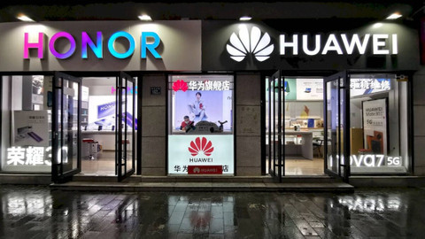 Huawei, Honor markasını sattığını duyurdu!