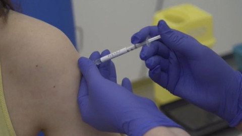 Oxford aşısı virüse karşı korumada yüzde 70 etkili