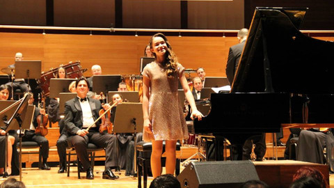 İzmirli genç piyanist uluslararası yarışmada birinci oldu