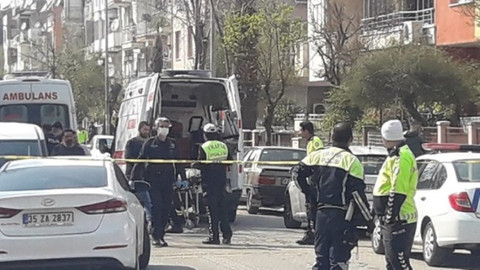 İzmir'de tartıştığı komşusu bıçakla öldürdü