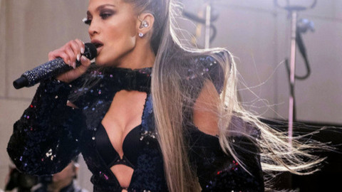 Jennifer Lopez sosyal medyayı salladı