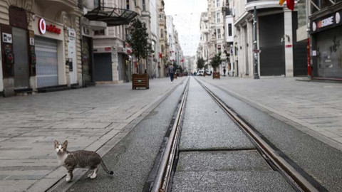 İstanbul sokaklarında kısıtlama sessizliği hakim