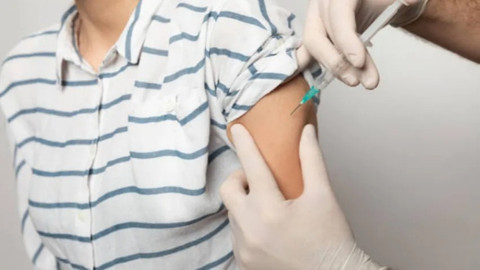 Bulgaristan'da 2.1 milyon doz Covid-19 aşısı çöpe gitti