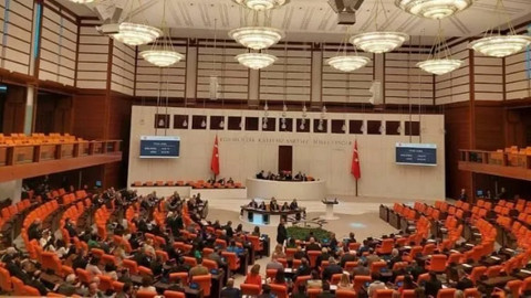 2025 yılında hangi parti Hazine'den ne kadar yardım alacak! Toplam 5 milyar 68 milyon lira