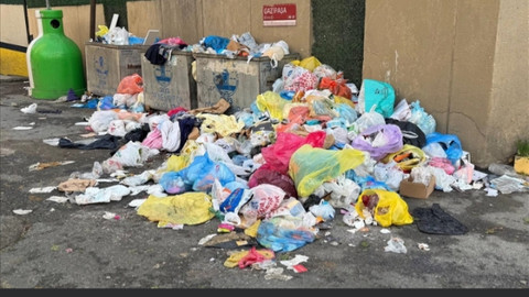 Maltepe'de çöpler 3 gündür toplanmıyor! Vatandaşlar tepki gösterdi
