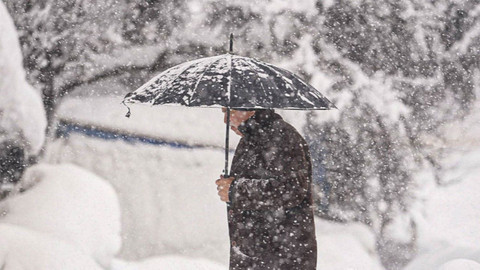Kar İstanbul'a asıl o tarihte geliyor! Donacağız