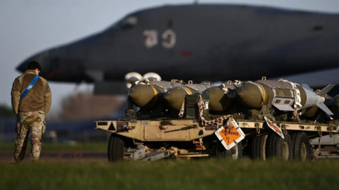 ABD'li senatörden 'İran' savaşı itirafı: Ülkeyi ayağa kaldıracak rakamı açıkladı