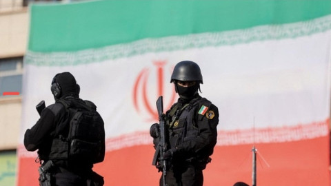 Hürmüz hattında enerji savaşı: Devrim Muhafızları'ndan ABD'ye gözdağı!