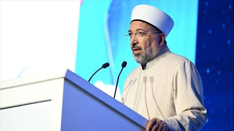 Diyanet Başkanı Safi Arpaguş bayram mesajında küresel dayanışmaya vurgu yaptı! "Mahzun yüreklerle köprü kuruyor"