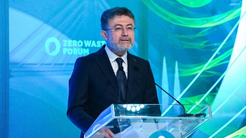 Bakanı Yumaklı'dan ezber bozan açıklama: Dünyada üretilen gıdanın 3'te biri sofraya gelmeden yok oluyor!
