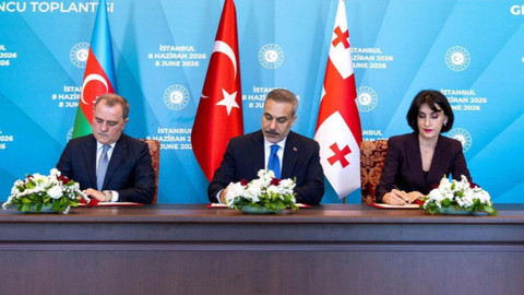 İstanbul'da tarihi zirve! Hakan Fidan ve bakanlar imzayı attı: Üç ülkeden dev ortaklık ilanı