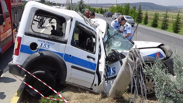 İzmir’de trafik kazası: 2 polis şehit