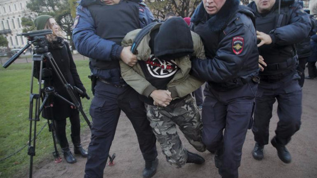 Moskova'da Putin karşıtı gösteri: 380 gözaltı
