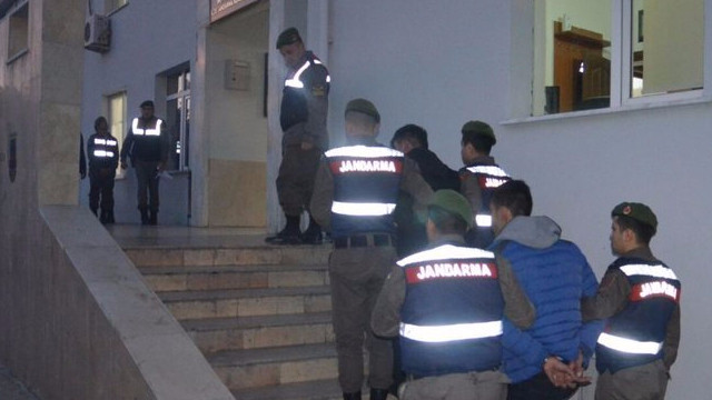 Mersin'de akaryakıt istasyonuna silahlı soygun