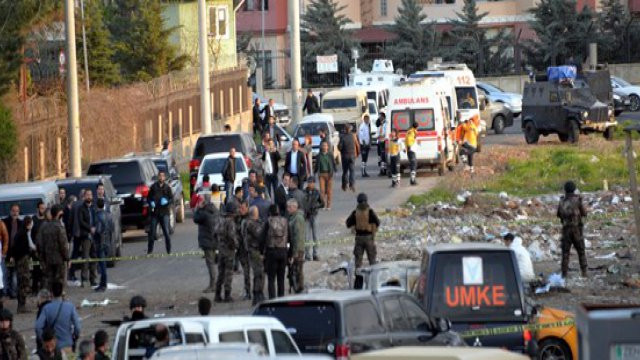 Diyarbakır'da bir binada patlama meydana geldi