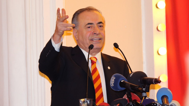Galatasaray Başkanı Mustafa Cengiz'den istifa çağrısı