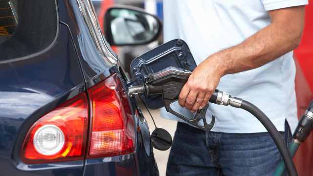 Son dakika benzin haberleri... Benzin fiyatı arttı, 6 TL'ye ulaştı! Peki benzin ne kadar oldu?
