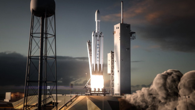 SpaceX Falcon Heavy testi başarılı oldu mu?