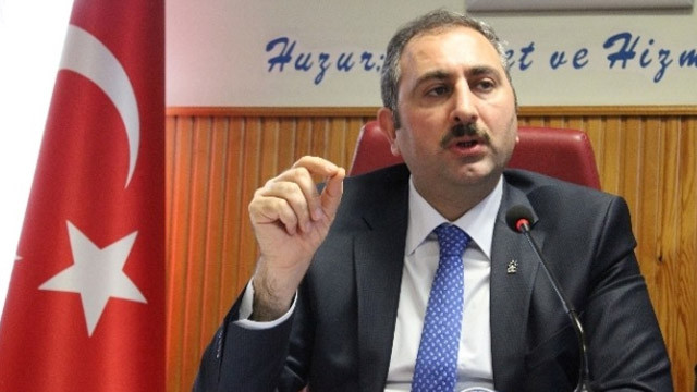 Adalet Bakanı Gül: Hukuki hakkımızı kullanmaktan çekinmeyeceğiz