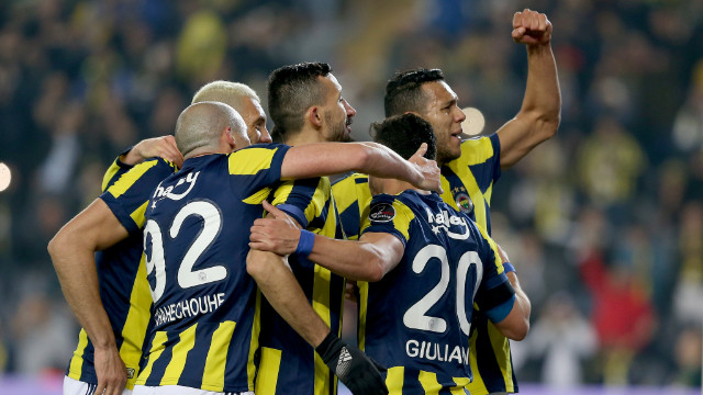 Fenerbahçe evinde Alanyaspor’u 3-0 mağlup etti