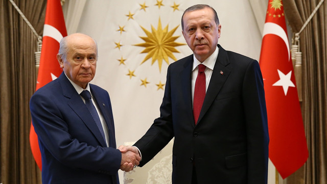 Beştepe'de Cumhurbaşkanı Erdoğan ve MHP Lideri Bahçeli'nin görüşmesi sona erdi