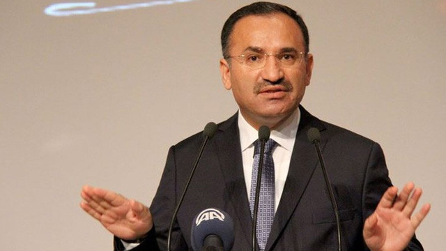 Bekir Bozdağ: Rejimin Afrin'e gireceği haberi gerçek dışıdır