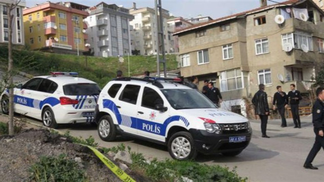Ataşehir'de bomba paniği: 5 katlı bina boşaltıldı