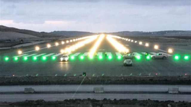 Yeni havalimanının ilk ışıkları yandı