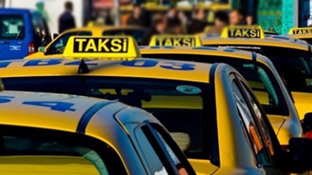 Taksiciler, müşteri gibi çağırdıkları Uber şoförünü dövdü