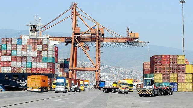 Nisan ayında ihracat yüzde 15 artışla 13.5 milyar dolara yükseldi