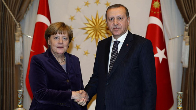 Merkel, Cumhurbaşkanı Erdoğan'ı Almanya'ya davet etti