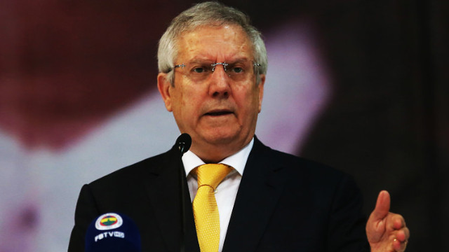 Aziz Yıldırım Fenerbahçe'nin yeni teknik direktörü için tarih verdi