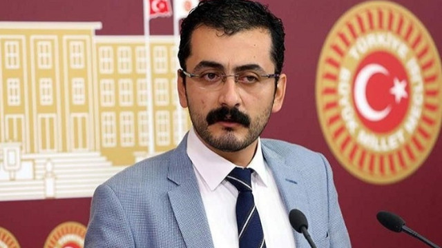 Az Önce Oldu!  Eski CHP Milletvekili Eren Erdem tutuklandı