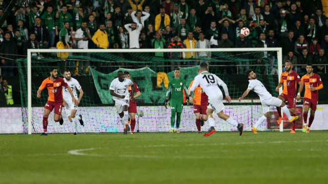 Galatasaray - Akhisar maçında ilk kez video hakem uygulanacak