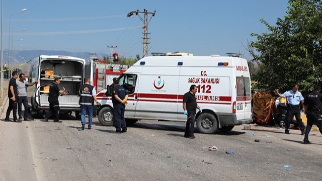 Amasya'da feci kaza: 2 ölü, 1 yaralı