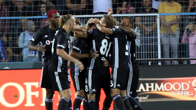 Beşiktaş 3 puanı 3 golle aldı