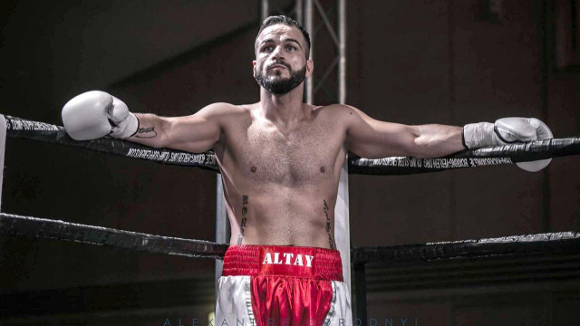 Türk boksör Şükrü Altay kimdir?