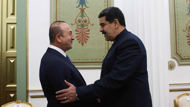 Dışişleri Bakanı Çavuşoğlu, Maduro ile görüştü
