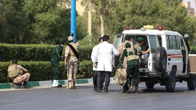 İran'da terör saldırısı: Ölü ve yaralılar var