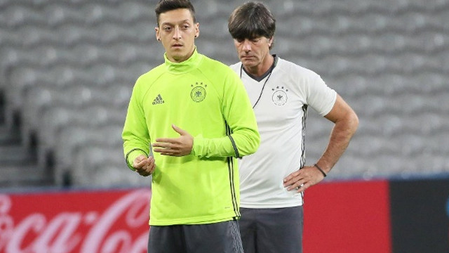 Almanya Teknik Direktörü Löw'den Mesut Özil açıklaması