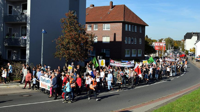 Almanya'daki cami saldırısına protesto