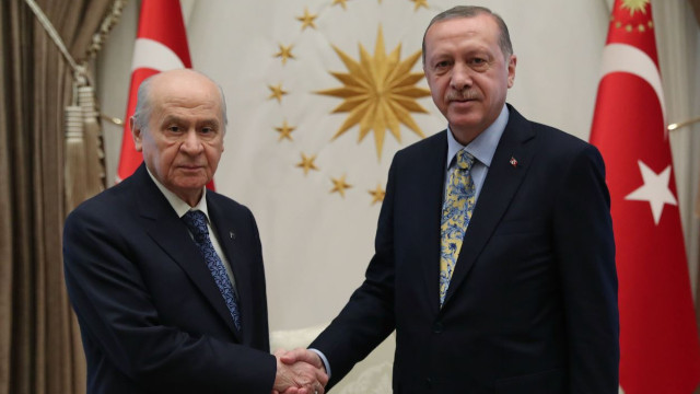 Az Önce! Cumhurbaşkanı Erdoğan'ın MHP Genel Başkanı Bahçeli ile görüşmesi sona erdi