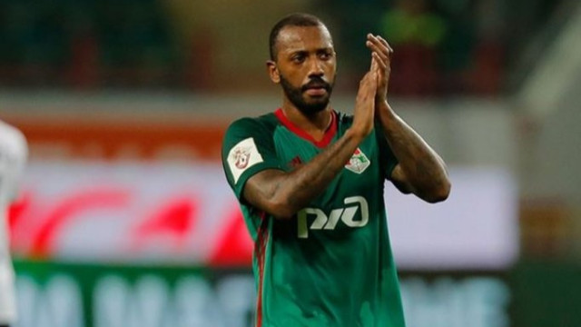 Fernandes'in menajerinden Galatasaray açıklaması