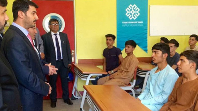Türkiye Maarif Vakfı, Pakistan'daki FETÖ okullarının yönetimini devraldı.