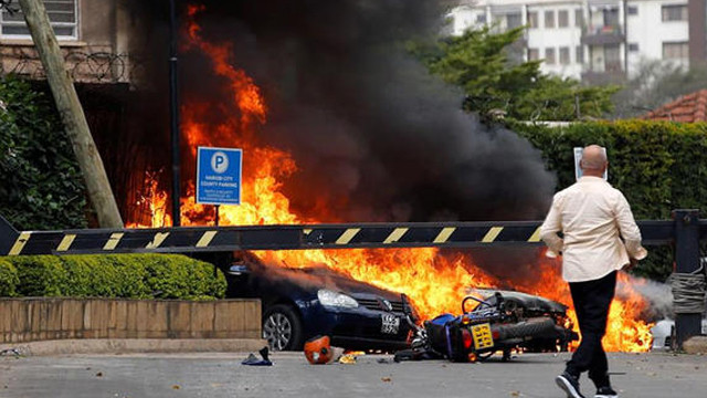 Kenya'da bir otele silahlı ve bombalı saldırı düzenlendi