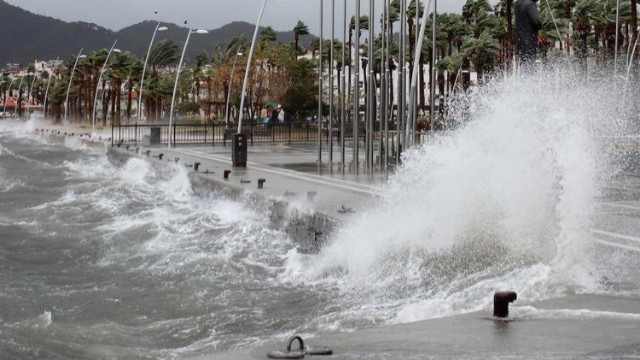 Meteoroloji 4 il için fırtına uyarısı yaptı