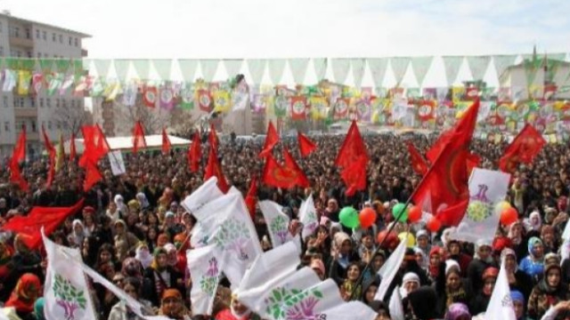 İstanbul ve Diyarbakır'da Nevruz'a izin
